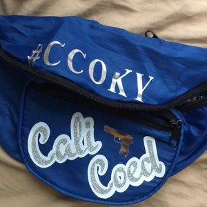 Cali Coed fanny pack